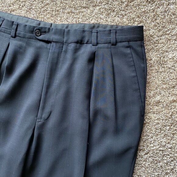 💼Gorgeous Pair of Men’s Slacks size 38R Navy Blue - Picture 5 of 8
